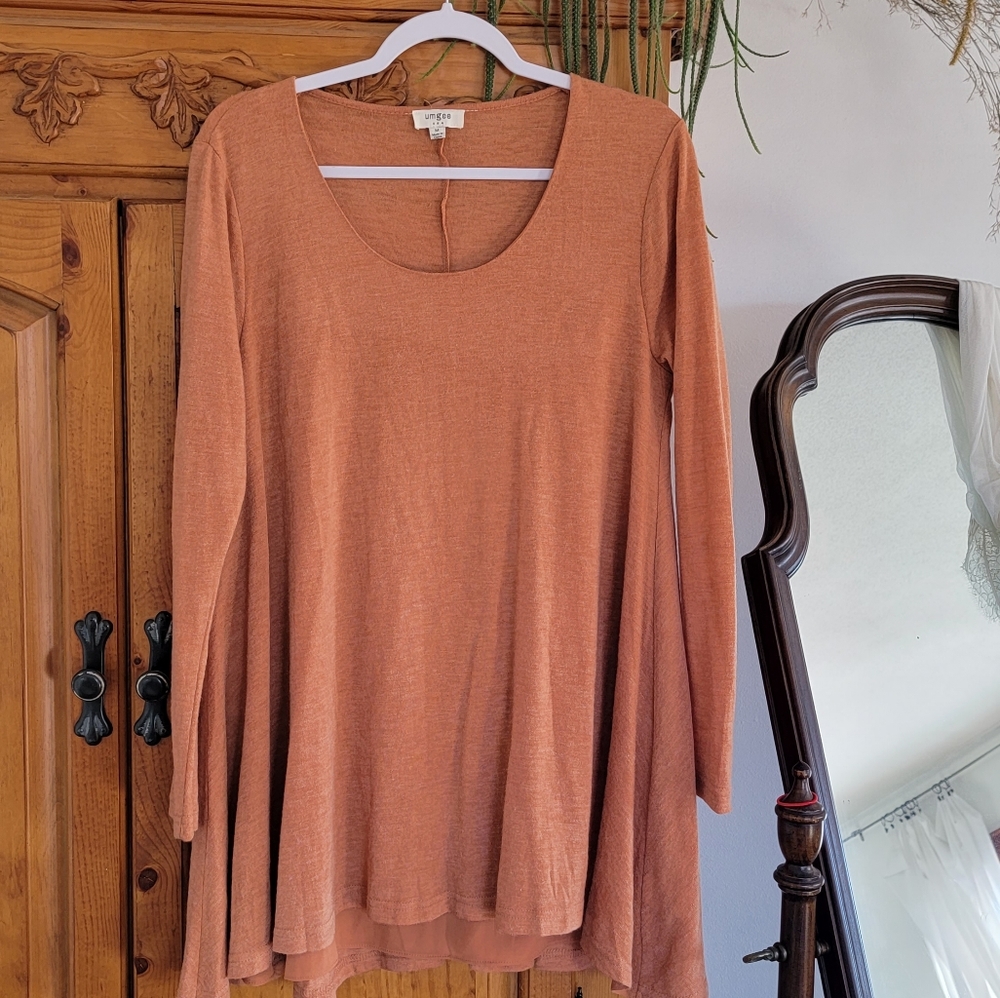 Sweater tunic or dress umerge apricot in color